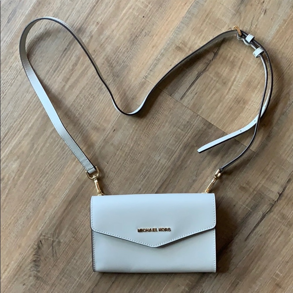 Michael Kors small cross body purse